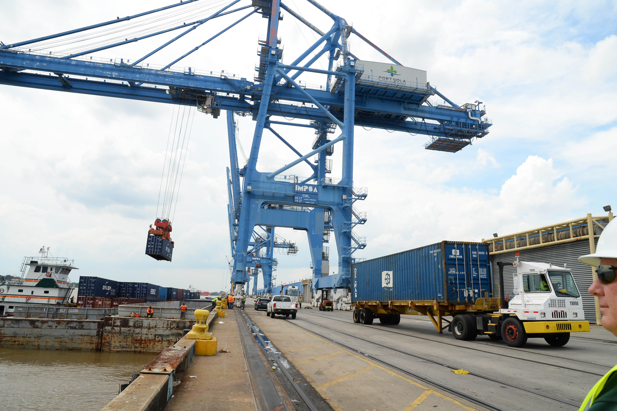 Container-on-Barge